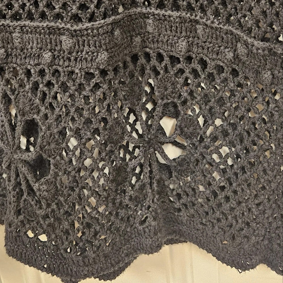 Vtg black floral flower crochet knit Coachella blouse swim beach cover size L - Picture 4 of 8